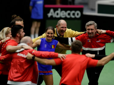 La Fed Cup Rumania sorprende a los campeones defensores de la República Checa de una manera emocionante para alcanzar las primeras semifinales de la historia