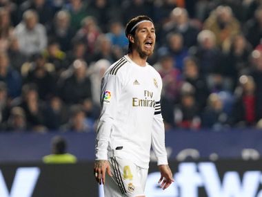 LaLiga Sergio Ramos descarta hablar de que el Real Madrid obtenga decisiones arbitrales favorables dice que la gente debe dejar de inventar cosas