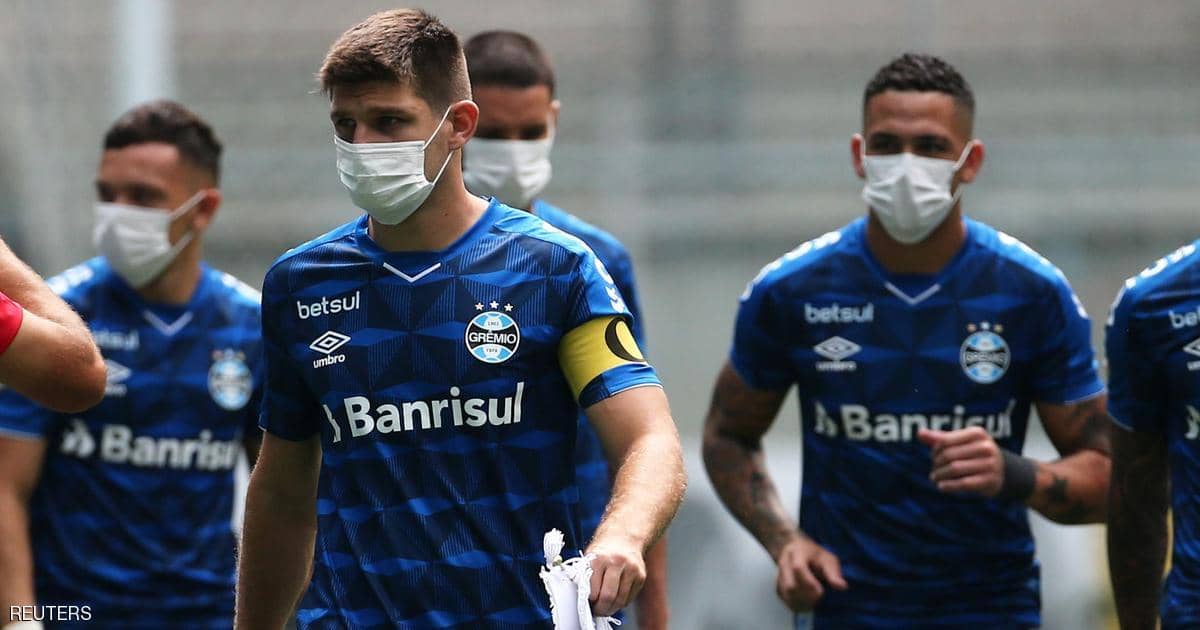 Los jugadores del equipo brasileño protestan contra los "gags" para que jueguen