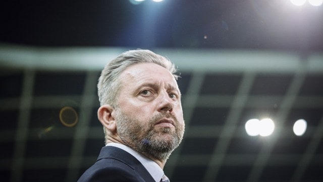 Poland coach Jerzy Brzeczek steps down despite securing qualification for Euro 2020