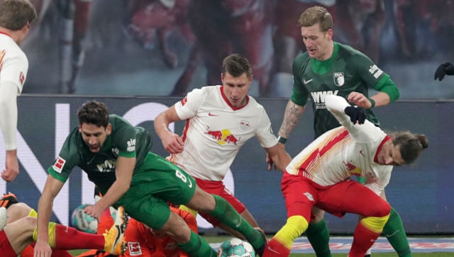Bundesliga: el RB Leipzig se prepara para el choque de la Liga de Campeones contra el Liverpool con una victoria por 2-1 sobre el Augsburgo