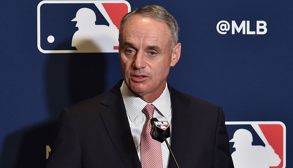 El comisionado de la MLB, Rob Manfred, explica por qué nunca fue posible una temporada más larga