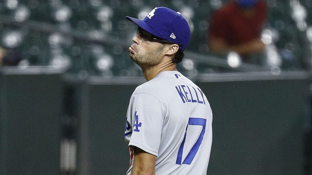 MLB suspender al lanzador de los Dodgers Joe Kelly por 8 juegos es una broma absoluta