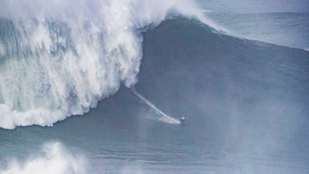 Maya Gabeira establece un nuevo récord mundial para la ola más grande jamás surfeada por una mujer