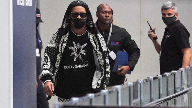 Ronaldinho returns to Brazil after spending five months in detention in Paraguay